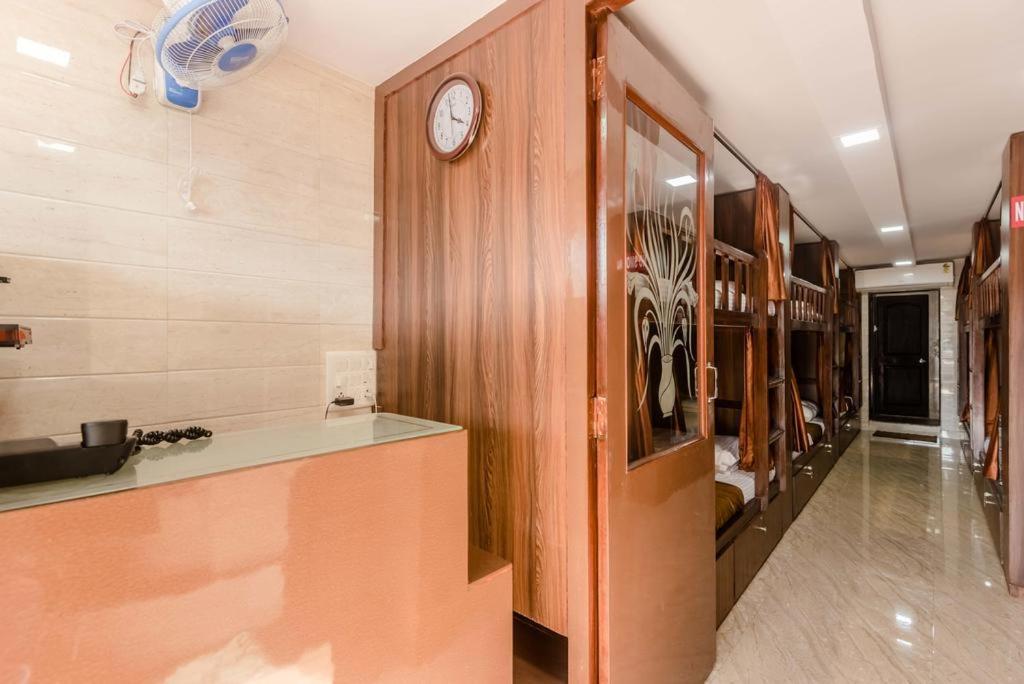 Awesome Dormitory Male Only Bombaj Zewnętrze zdjęcie
